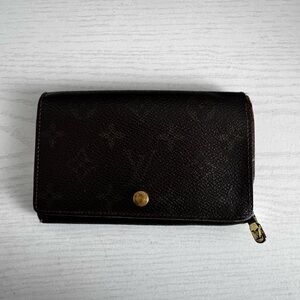 AUTHENTIC Louis Vuitton Monogram Portefeuille Tresol Wallet
